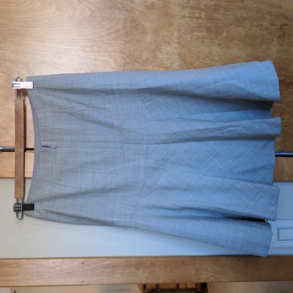 Gray J.Crew tropical wool work skirt - Picture 2 of 5